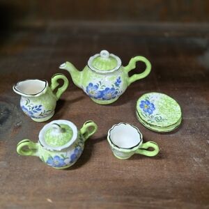 Floral Green Kids Tea Set